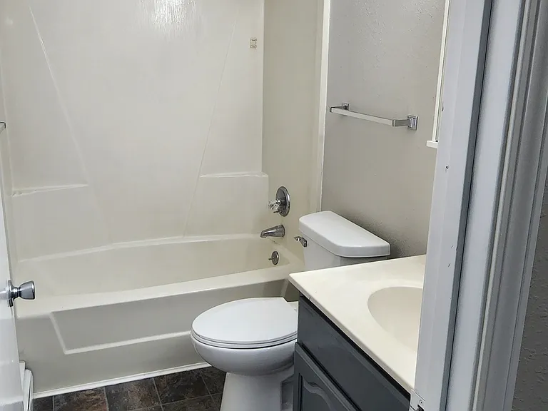 59 E Clark St #12 — Photo 7