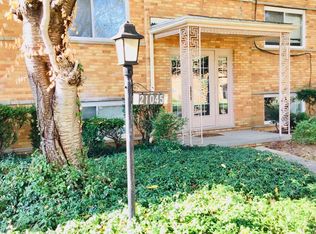 21045 Southbend Cir APT 3, Rocky River, OH 44116