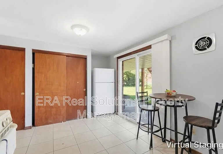 881 Kingsford Rd #A — Photo 4
