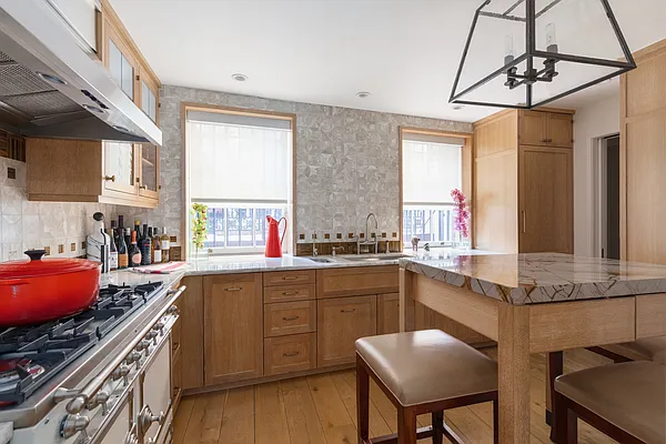 Sold by Douglas Elliman | media 7