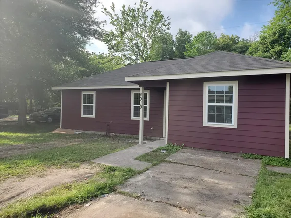 4910 Southwind St, Houston, TX 77033