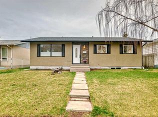 5023 N Marlborough Dr NE, Calgary, AB T2A 2Z7