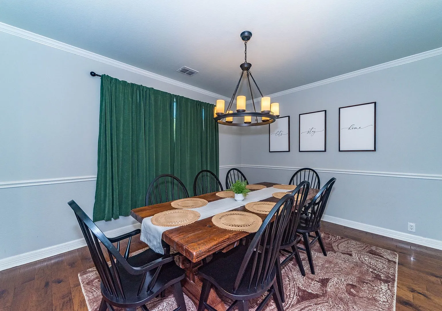 5-Bedroom Home In Overlook At Grandview — Photo 4