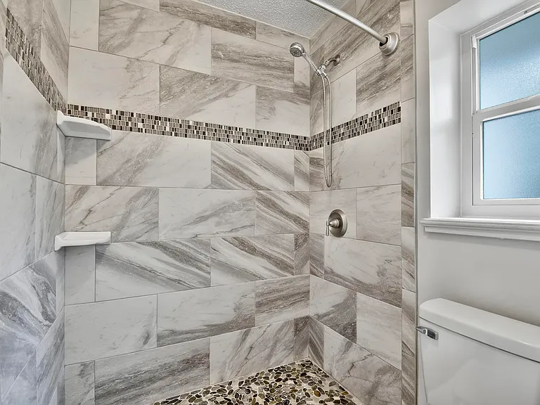 73 Buttonworth Dr #B — Photo 31