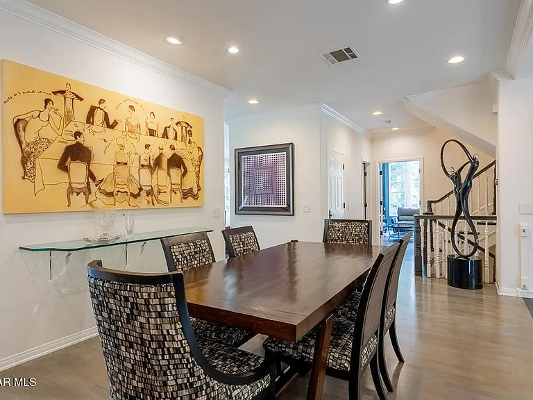 2491 Swanfield Ct — Photo 10