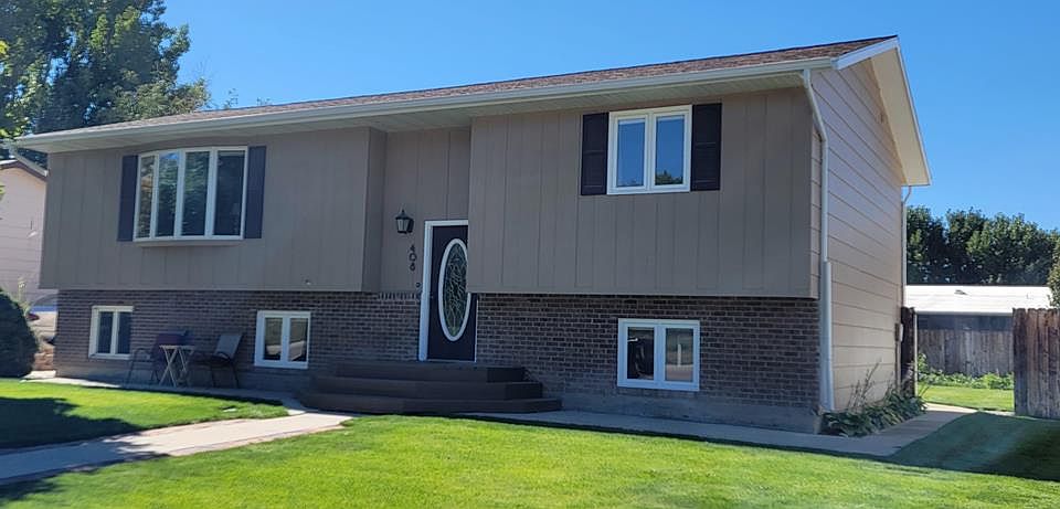 1st image of 408 23rd St