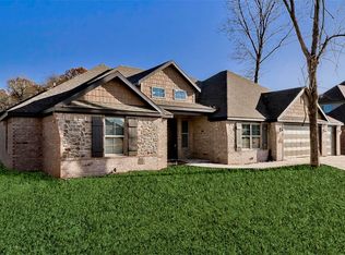 1021 Quail Hollow Dr, Bentonville, AR 72712