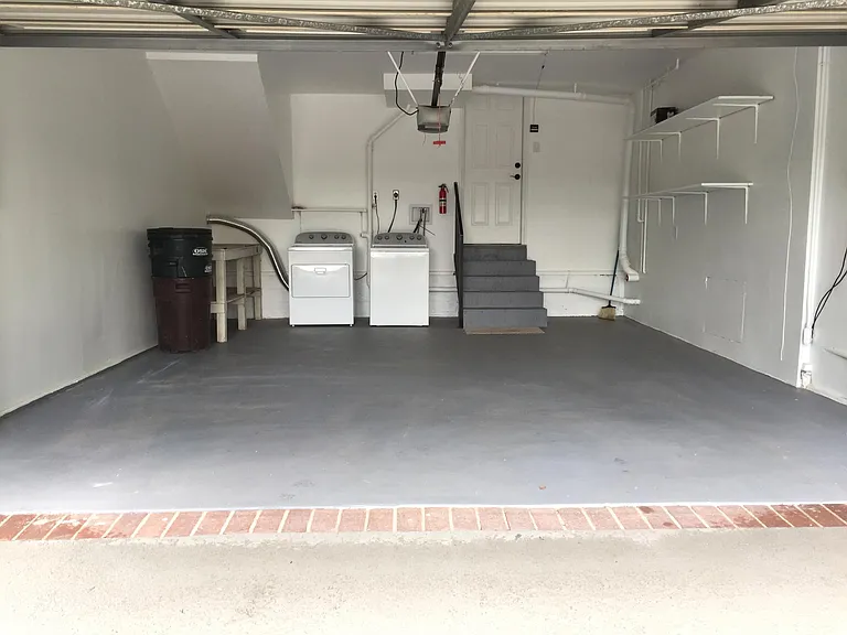 2403 Cross St — Photo 38