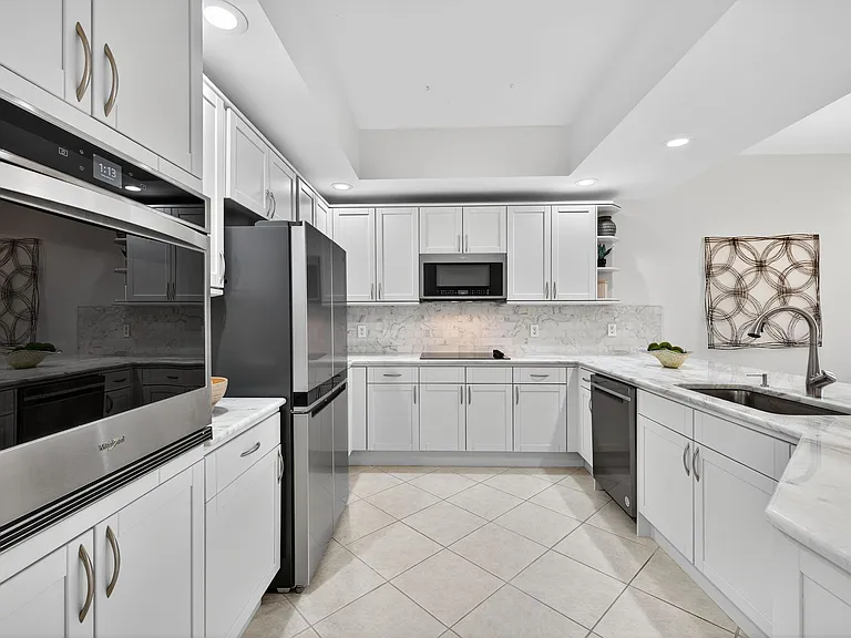 14380 Riva Del Lago Dr #802 — Photo 11