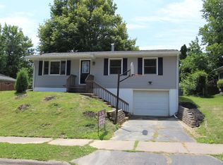 3111 W 3rd Pl, Davenport, IA 52804
