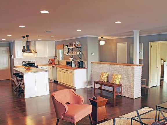 5th image of 3127 Carmia Dr