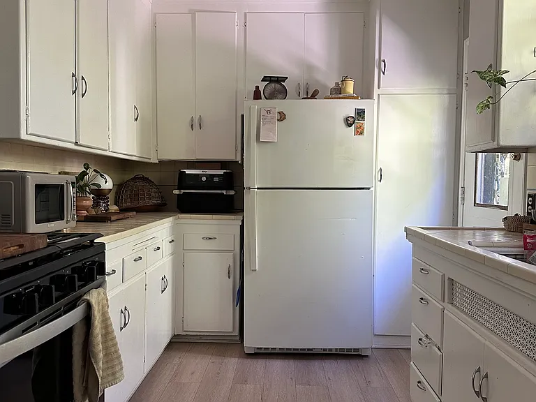 4419 Ledge Ave — Photo 14