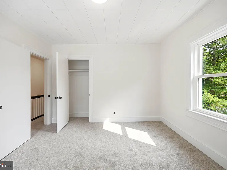 3 Willow St — Photo 13