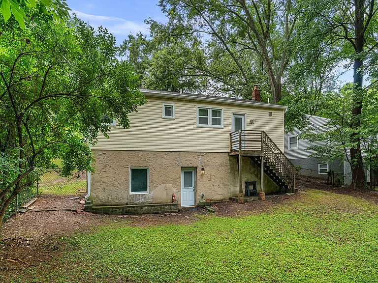18 Grandin Cir — Photo 38