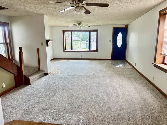 2nd image of 1521 1st St
