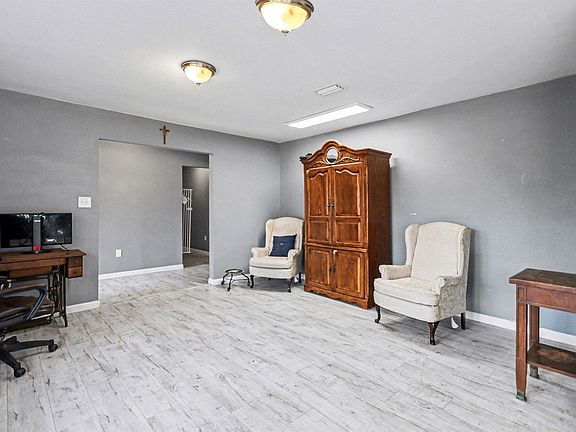 4th image of 1306 W Stroker Rd