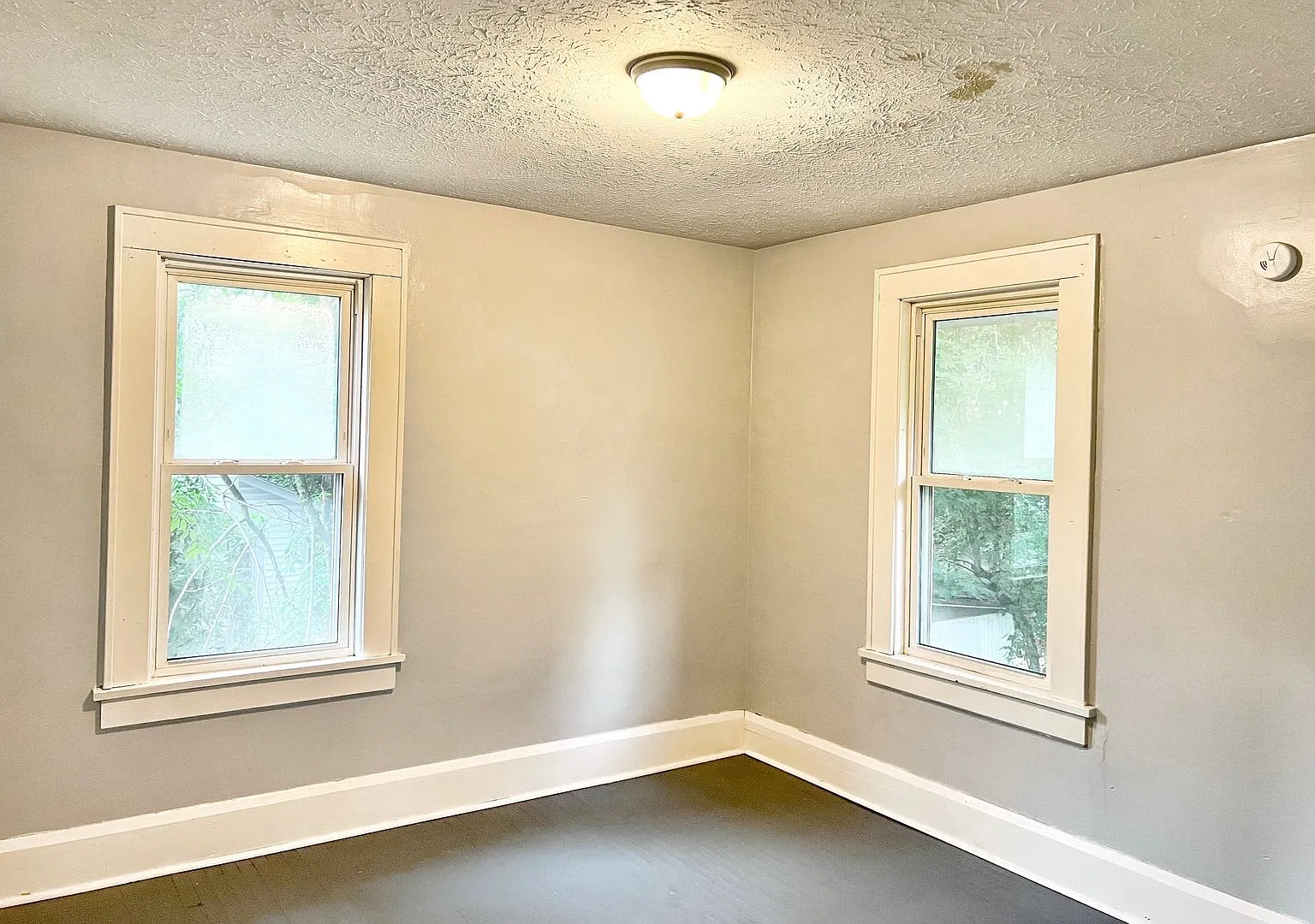 3 Bedroom NE Canton House for Rent — Photo 1