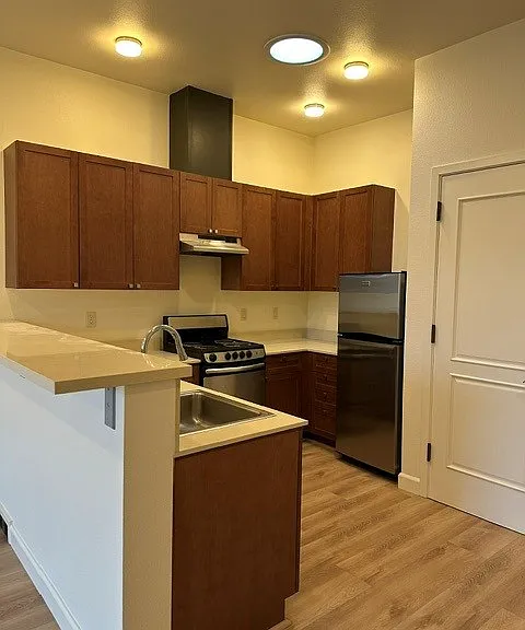 469 Alvarado St #E — Photo 4