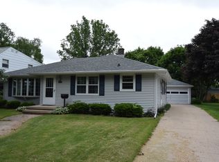 424 E Lindbergh St, Appleton, WI 54911