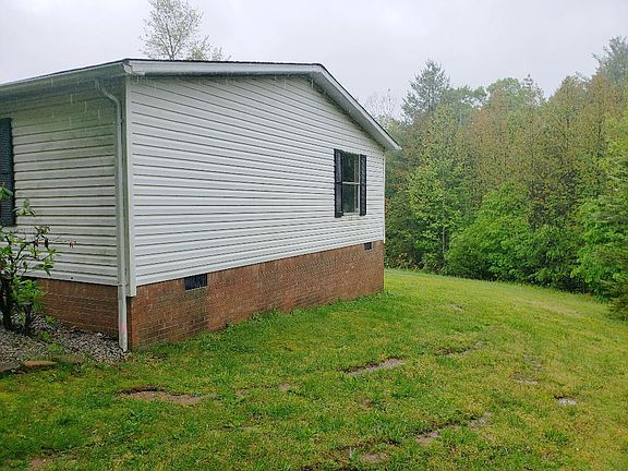 3rd image of 190 Jenny Lynn Ln