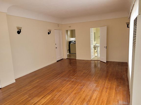 4th image of 3917 E Mayfield St #3917