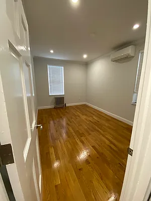 Rented by Hudson Exclusive Inc | media 64