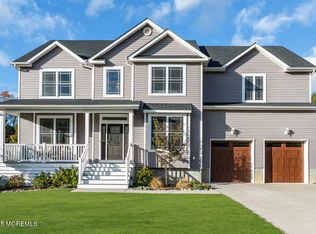 814 Bristol Ln, Brick, NJ 08724