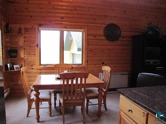 3rd image of 22 Lodge Ln