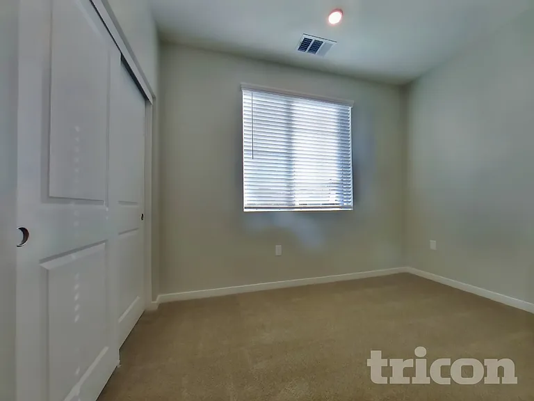 1734 Lorraine Ave — Photo 13