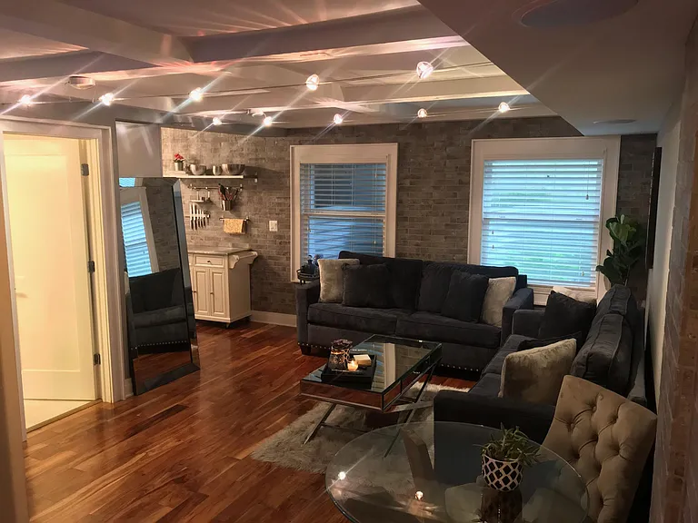 1829 California St NW #103 — Photo 11