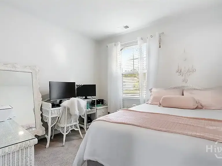 168 Holloway Hl — Photo 19