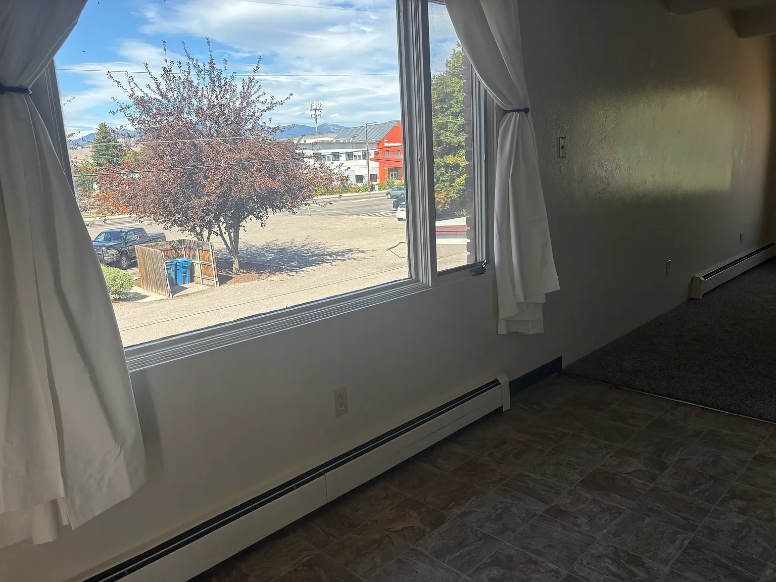 2 bed, 875 sqft, $1,200 — Photo 4