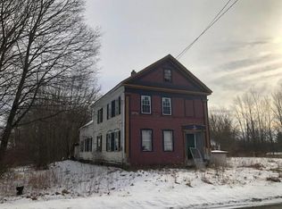 9 Elm St, Hubbardston, MA 01452