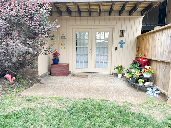 420 Walton Ln APT K52, Madison, TN 37115