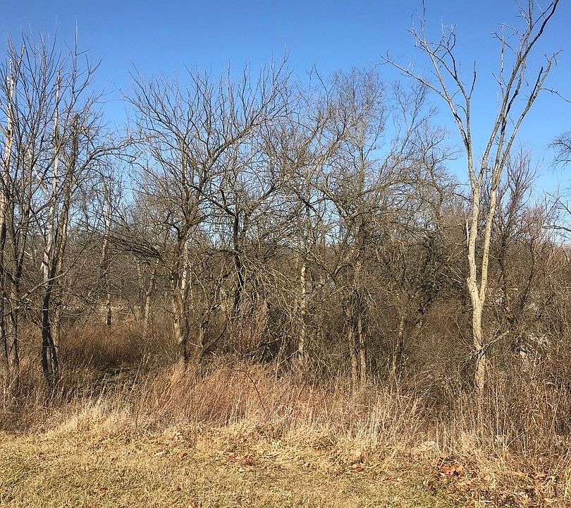 2nd image of 109 Creekside Dr