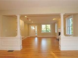 Entrance/Living Room