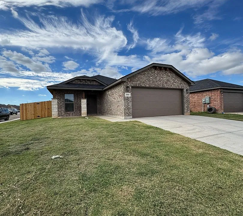 3010 Farmyard Dr