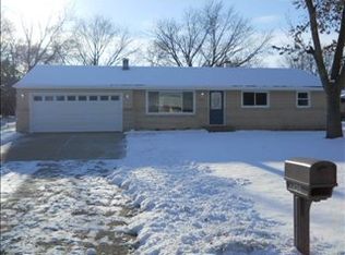 9404 Lawson Dr, Machesney Park, IL