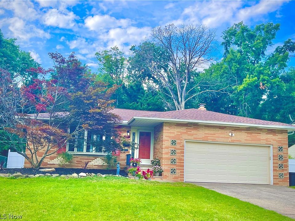 809 E Dartmoor Ave, Seven Hills, OH 44131 Zillow