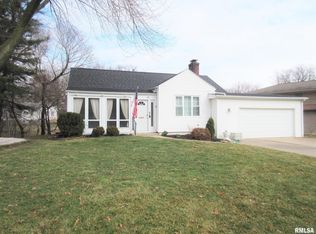 7 Watch Hill Rd, Rock Island, IL 61201