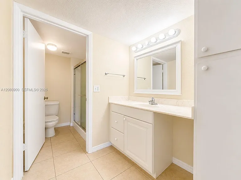 6585 Somerset Dr #103 — Photo 19