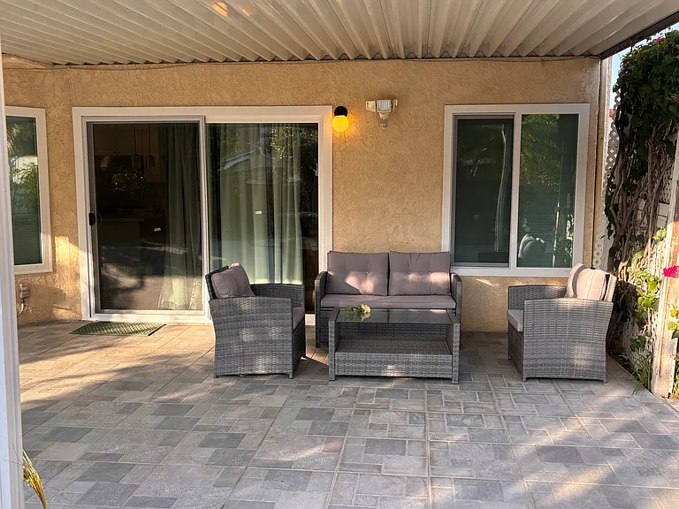 2209 Canyon Dr — Photo 24