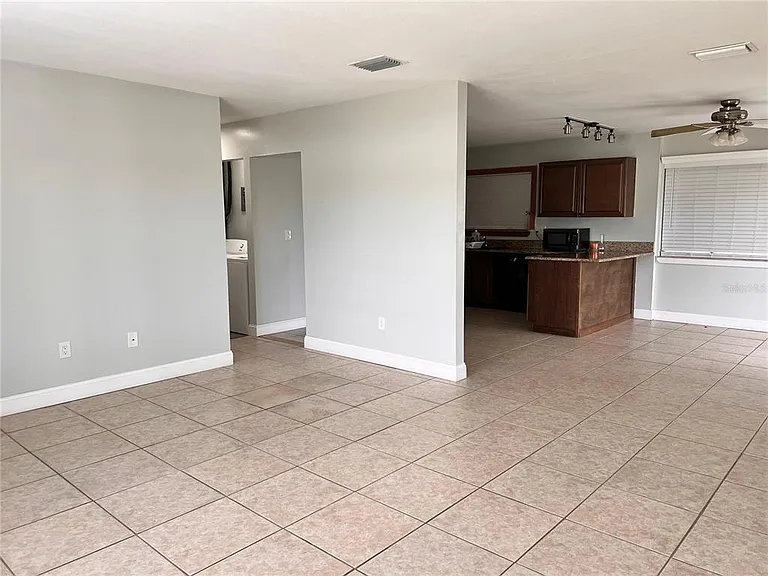 1299 Birchcrest Blvd — Photo 6