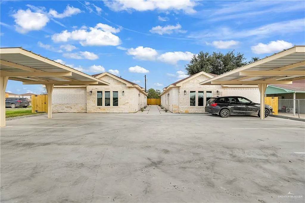3 bed, 2.0 bath, 1248 sqft, $1,350 — Photo 1