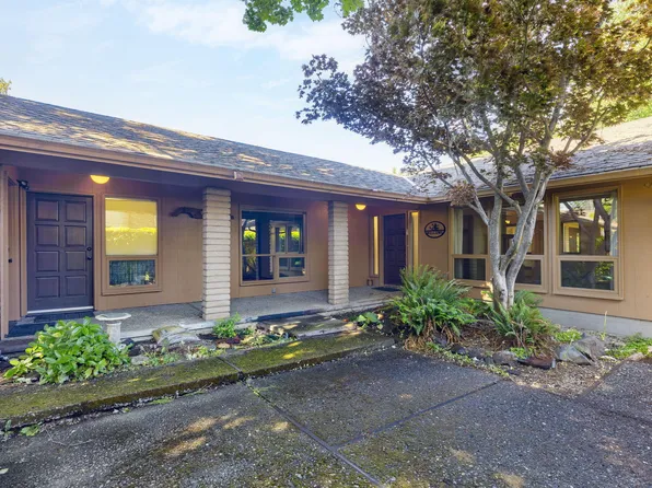 1325 NW Lawnridge Ave, Grants Pass, OR 97526