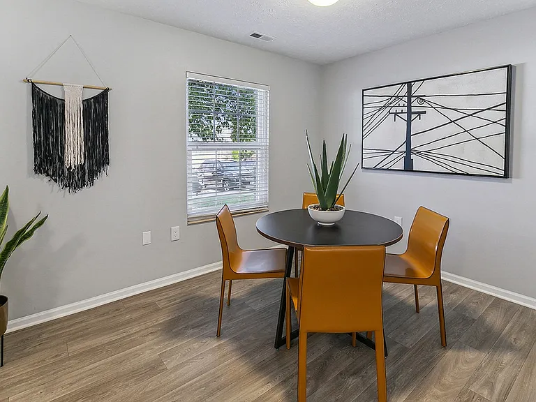 The Donovan Apartment Homes — Photo 5