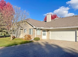 4127 Beaver Dam Rd, Eagan, MN 55122