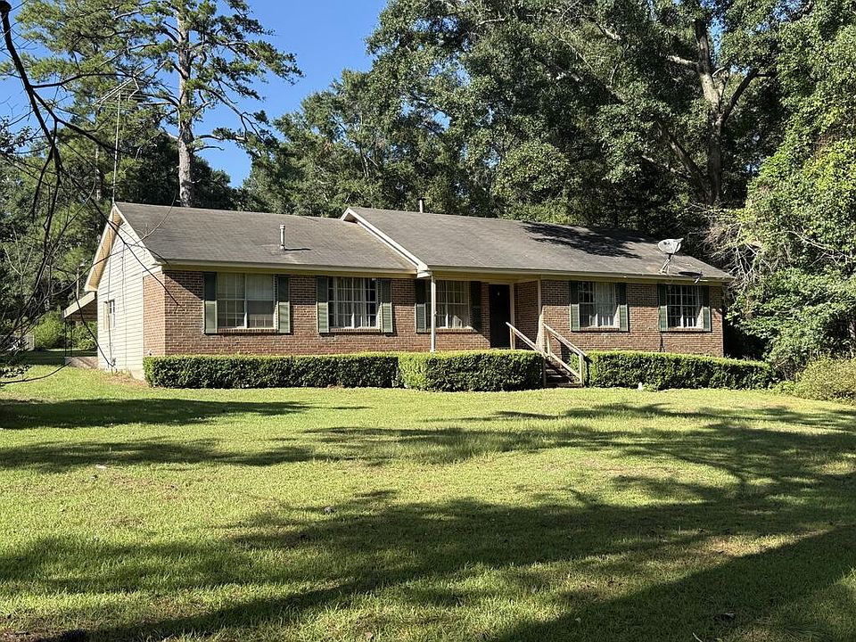 1st image of 82 Reba Dr