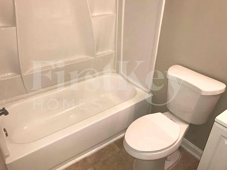 1023 Park Gate Pl — Photo 8