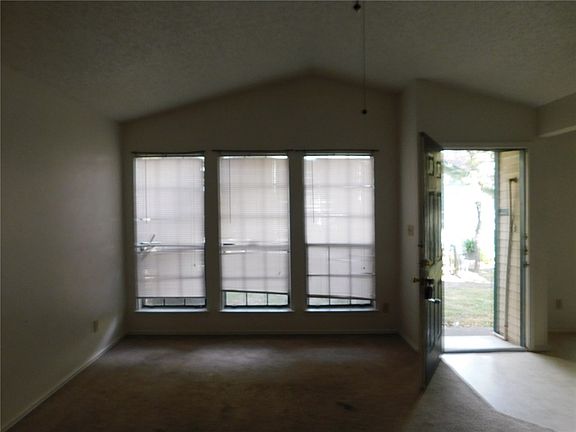 4th image of 8802 Cainwood Ln #A